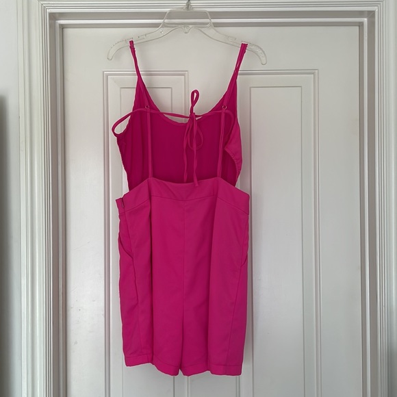 Pink romper - Picture 3 of 4